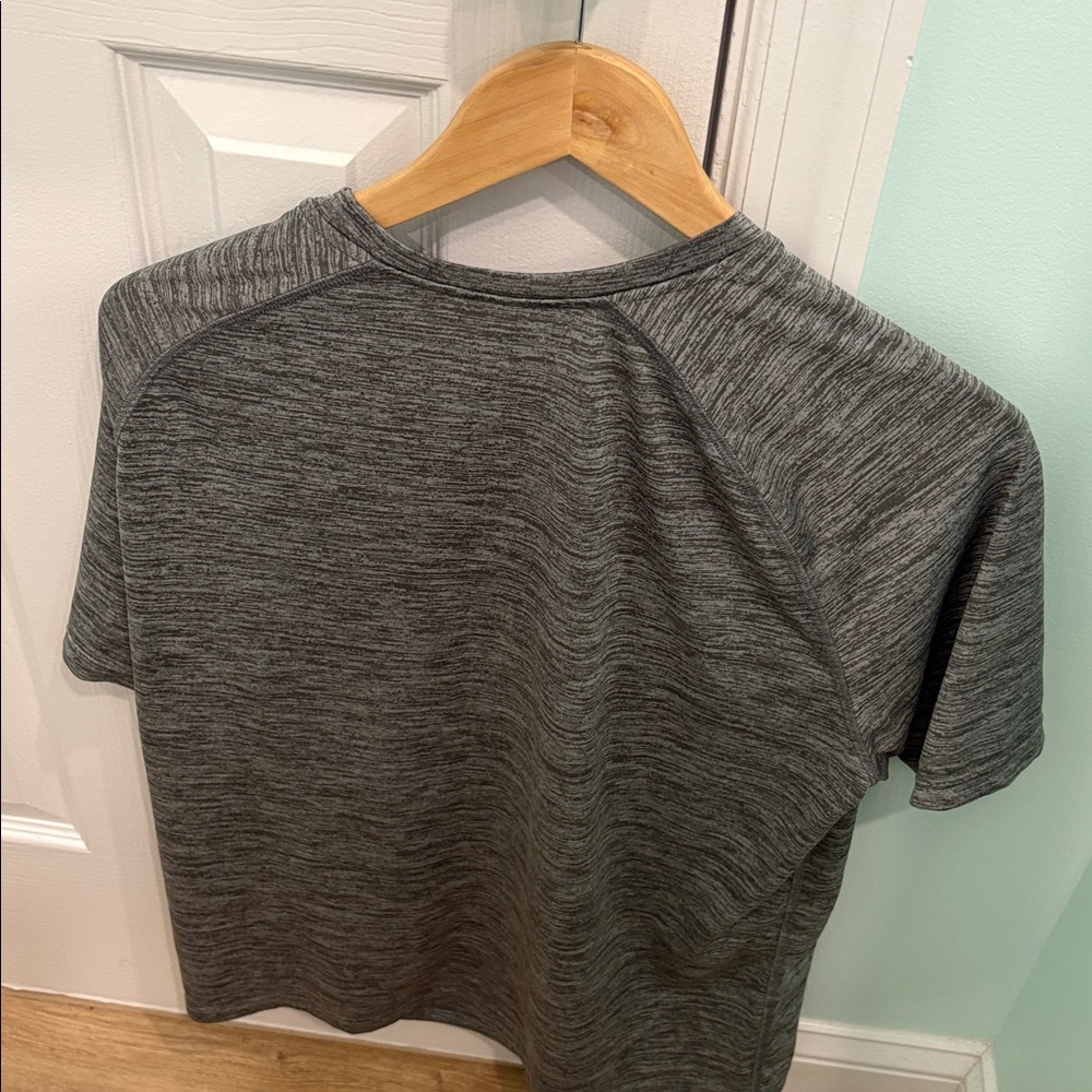 Champion Gray Short Sleeve Tee - Picture 4 of 4